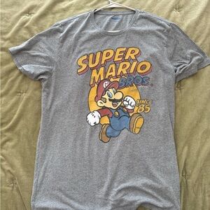 Vintage Super Mario graphic tee
